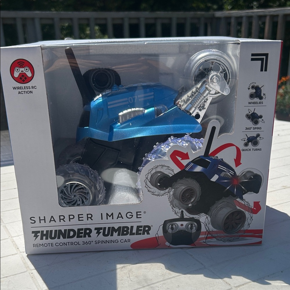 NWT Sharper Image Thunder Tumbler RC Car - Blue and Black